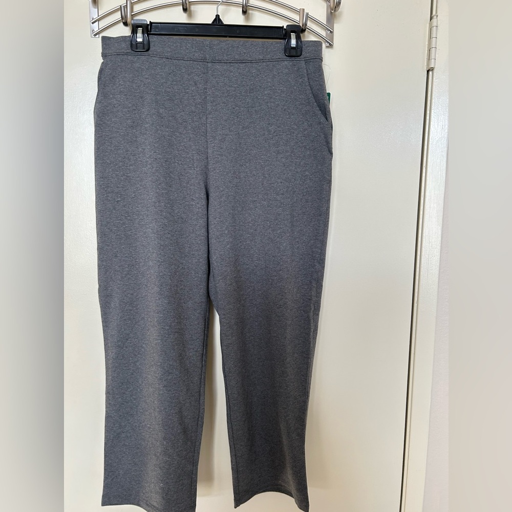 LL Bean Crop Knit Grey Pants size M Reg- New with Tag